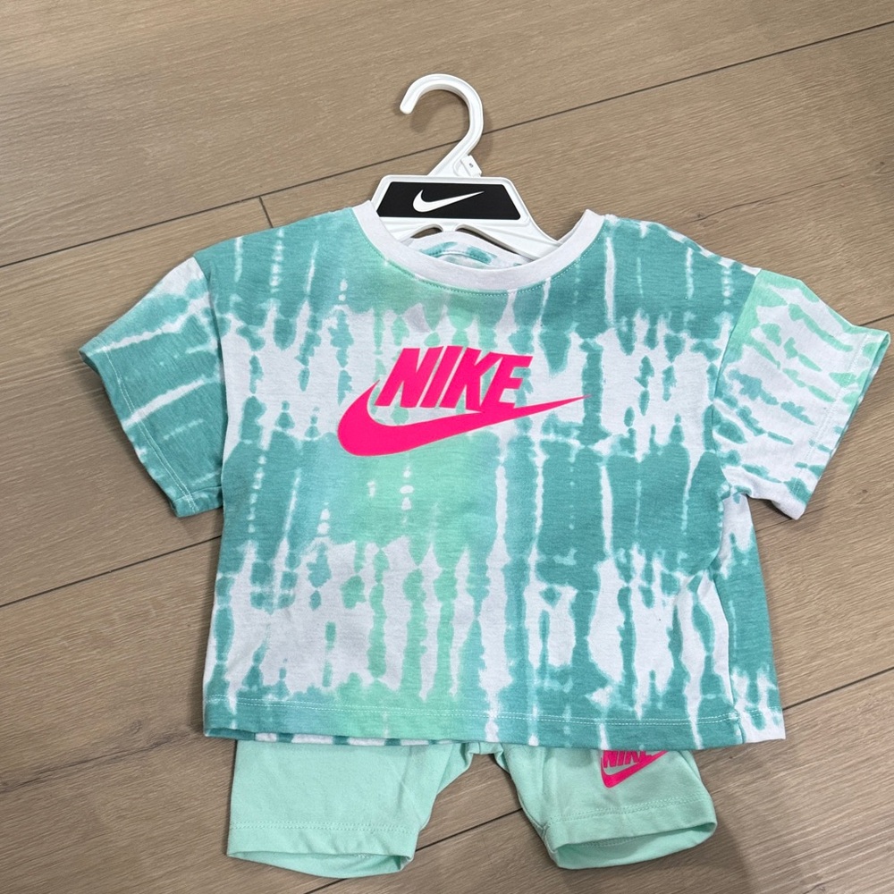 Nike set